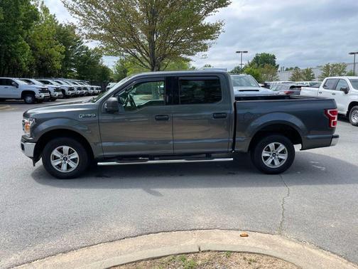 Magnetic Metallic 2018 Ford F-150 XLT