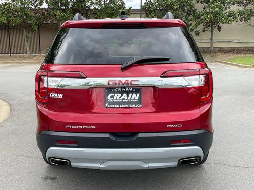 2023 GMC Acadia AWD SLT