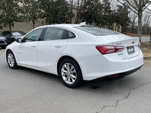 2022 Chevrolet Malibu FWD LT