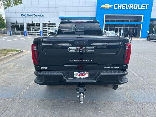 Onyx Black 2025 GMC Sierra 2500 Denali Ultimate