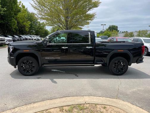 Onyx Black 2025 GMC Sierra 2500 Denali Ultimate