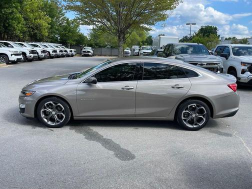 Mineral Gray Metallic 2023 Chevrolet Malibu FWD 1LT