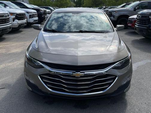 Mineral Gray Metallic 2023 Chevrolet Malibu FWD 1LT