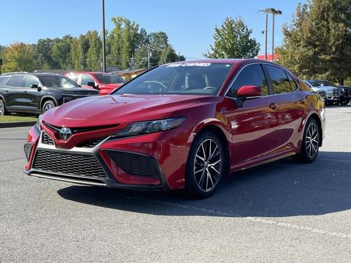 2023 Toyota Camry SE