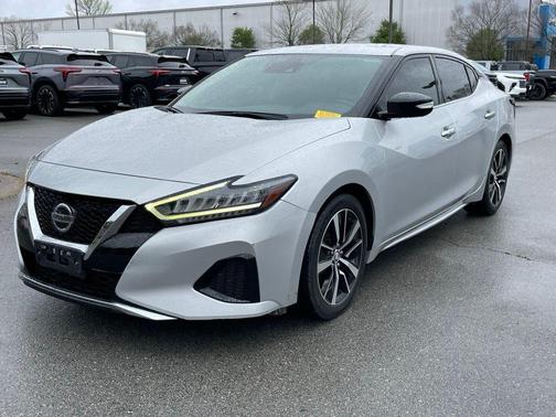2022 Nissan Maxima SV Xtronic CVT