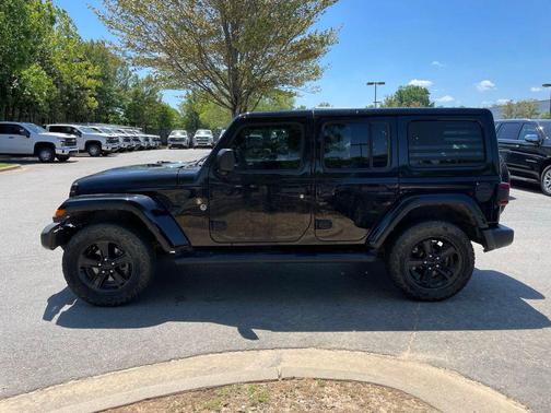 Black Clearcoat 2021 Jeep Wrangler Unlimited Sahara