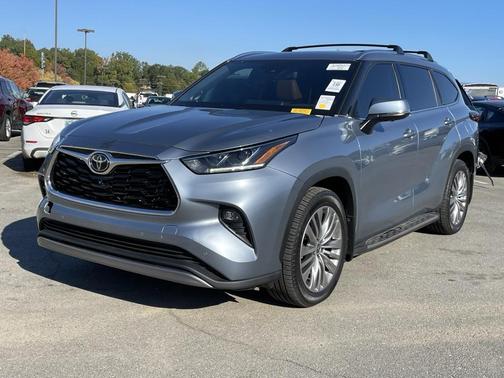 2023 Toyota Highlander Platinum
