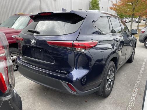 2023 Toyota Highlander Platinum