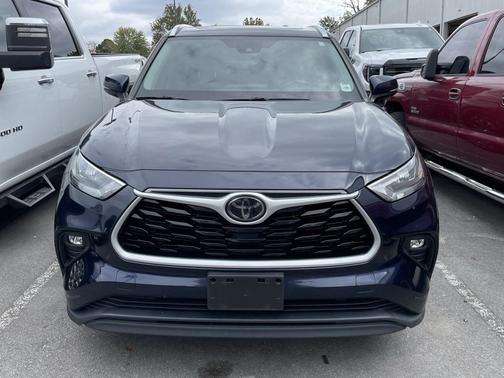 2023 Toyota Highlander Platinum