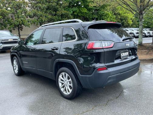 Diamond Black Crystal Pearlcoat 2019 Jeep Cherokee Latitude