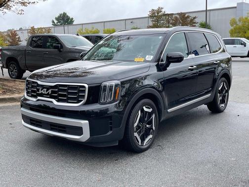 Ebony Black 2025 Kia Telluride S