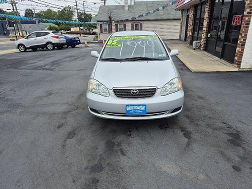 2005 Toyota Corolla LE