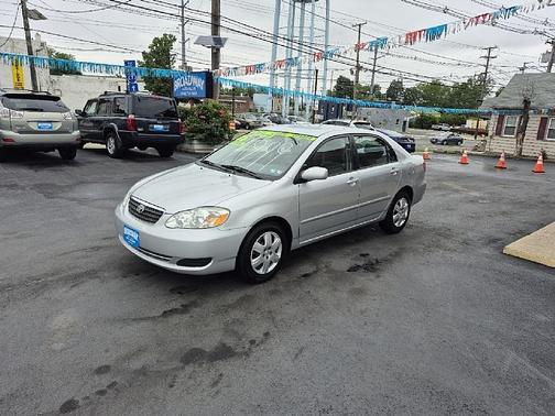2005 Toyota Corolla LE