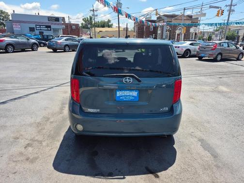 2009 Scion xB