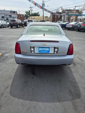 2005 Cadillac DeVille 