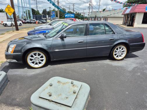 2011 Cadillac DTS Luxury