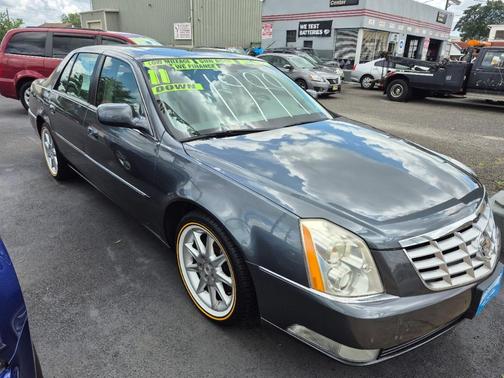 2011 Cadillac DTS Luxury