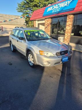 Champagne Gold Opal 2007 Subaru Outback 2.5i Basic