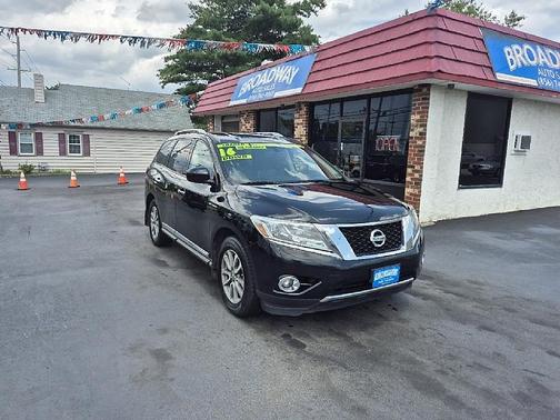 2016 Nissan Pathfinder SL
