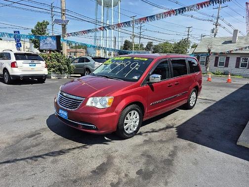 2011 Chrysler Town & Country Touring-L
