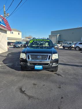 Black Clearcoat 2007 Ford Explorer Sport Trac XLT