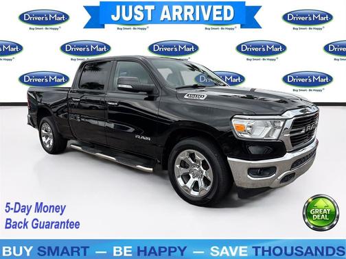 Diamond Black Crystal Pearlcoat 2020 RAM 1500 Big Horn/Lone Star