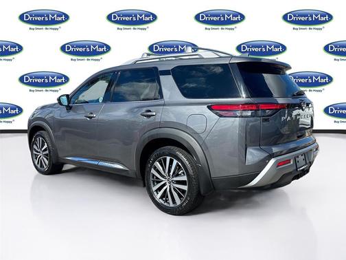2022 Nissan Pathfinder Platinum 4WD