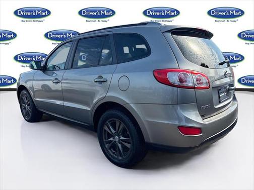 2011 Hyundai SANTA FE SE