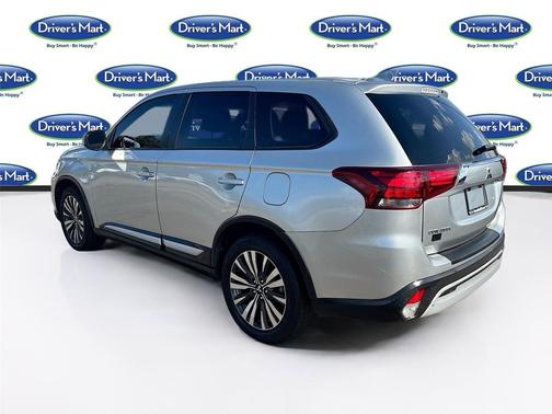 2020 Mitsubishi Outlander SE