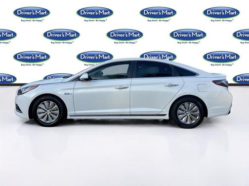2017 Hyundai SONATA Hybrid SE