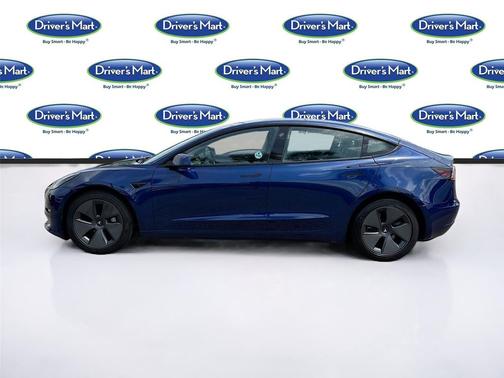 Deep Blue Metallic 2022 Tesla Model 3 Long Range