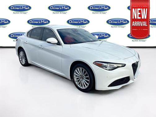 2021 Alfa Romeo Giulia Base