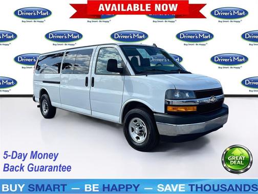 Summit White 2019 Chevrolet Express 3500 LT