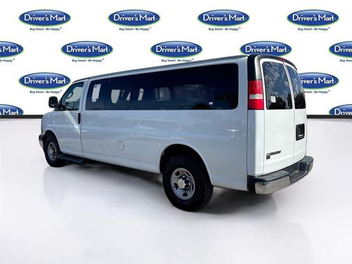 Summit White 2019 Chevrolet Express 3500 LT