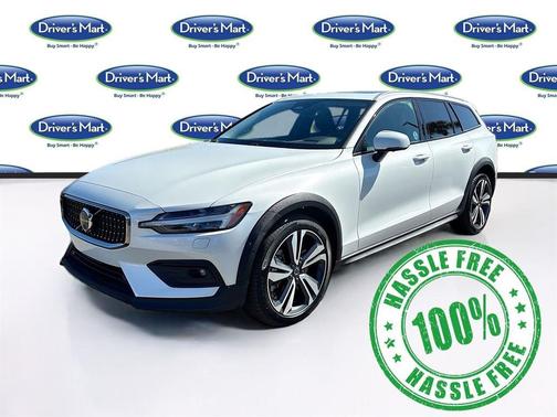 2025 Volvo V60 Cross Country Plus, B5 AWD Gas (mild hybrid)