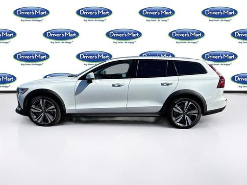 2025 Volvo V60 Cross Country Plus, B5 AWD Gas (mild hybrid)