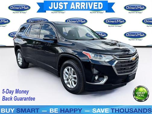 Mosaic Black Metallic 2020 Chevrolet Traverse LT Cloth