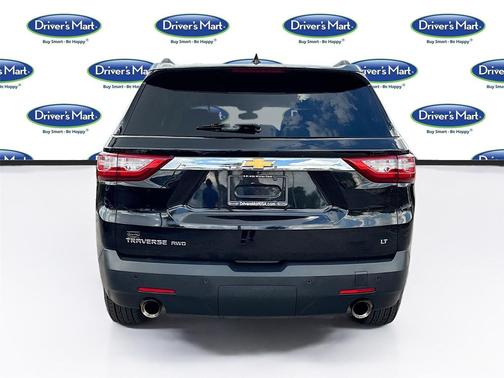 Mosaic Black Metallic 2020 Chevrolet Traverse LT Cloth
