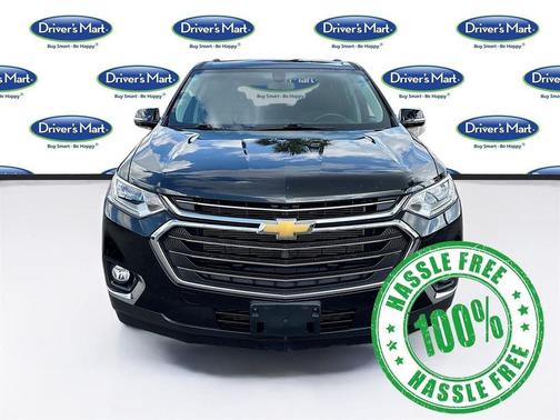 Mosaic Black Metallic 2020 Chevrolet Traverse LT Cloth