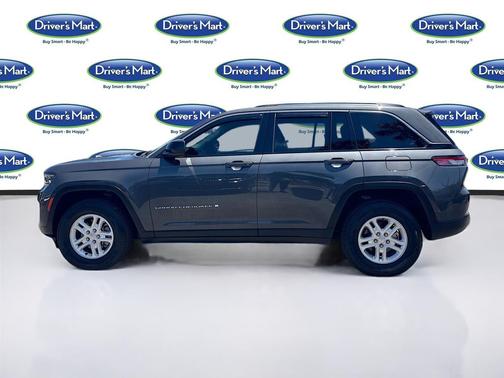 2022 Jeep Grand Cherokee Laredo