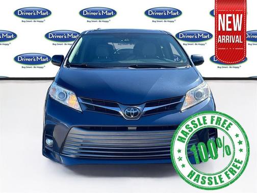 2020 Toyota Sienna XLE
