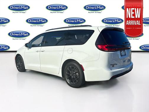 2021 Chrysler Pacifica Touring