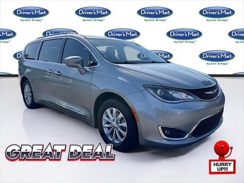 2018 Chrysler Pacifica Touring-L