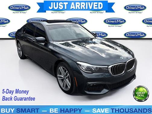 Singapore Gray Metallic 2019 BMW 740e xDrive iPerformance