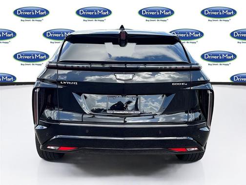 Stellar Black Metallic 2024 Cadillac LYRIQ Luxury