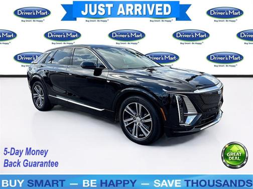 Stellar Black Metallic 2024 Cadillac LYRIQ Luxury
