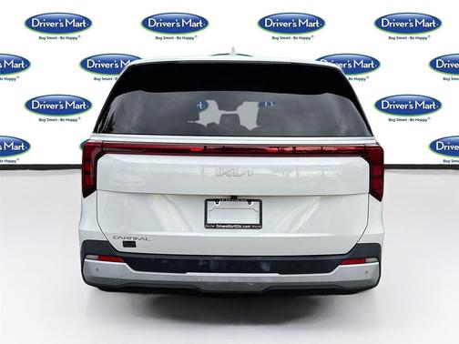 Snow White Pearl 2025 Kia Carnival LXS