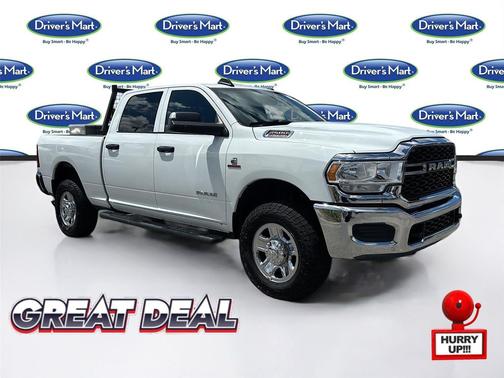 2022 RAM 2500 Tradesman Crew Cab 4x4 6'4' Box
