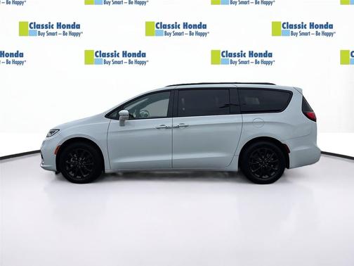 2021 Chrysler Pacifica Touring