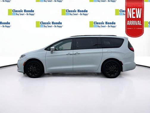 2021 Chrysler Pacifica Touring